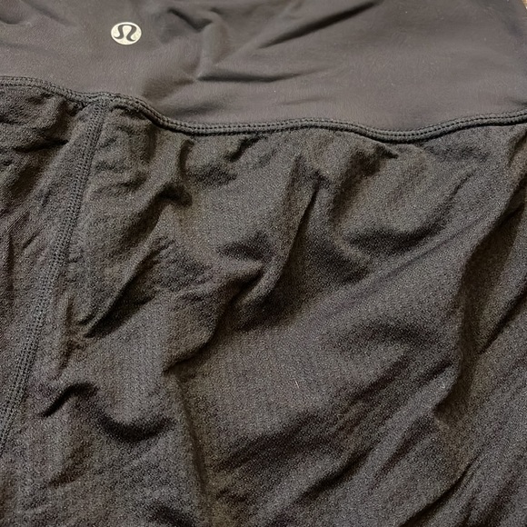 Lululemon Sweat it Out short - Picture 2 of 3